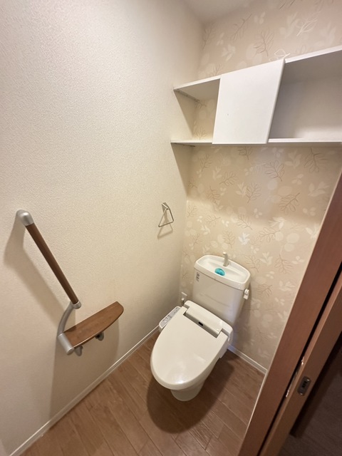 トイレ　別部屋参考写真です