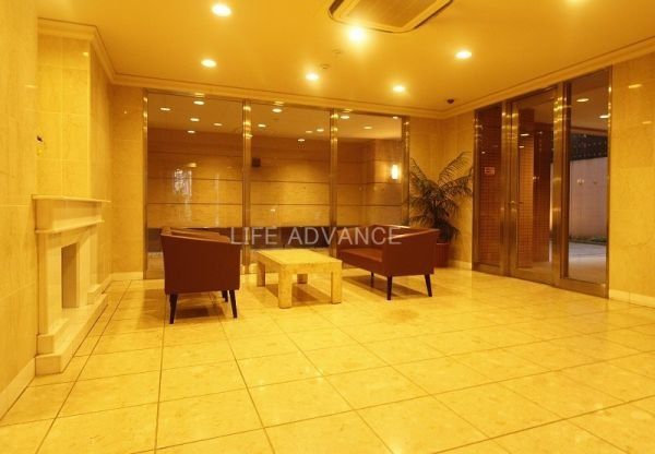 エントランス　エントランス