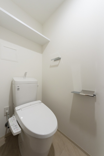 トイレ　※写真は同タイプ住戸です。