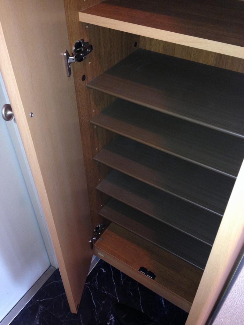 収納　シューズボックス