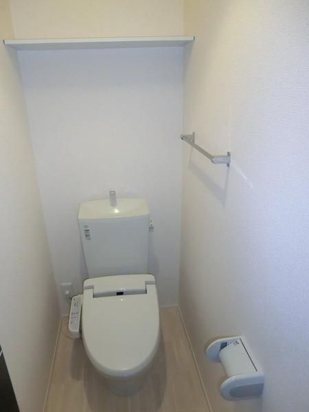 トイレ　ウォシュレット機能付きトイレ