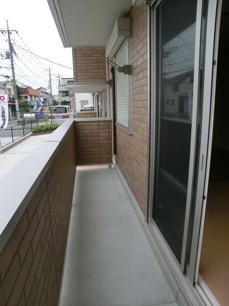 バルコニー　洗濯も楽々　ゆとりのバルコニー