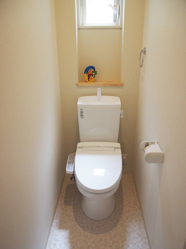 トイレ　※家具・小物は付きません。