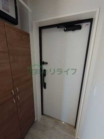 玄関　ＳＱＵＡＲＥ市谷河田町ｈｉｌｌｓｉｄｅ