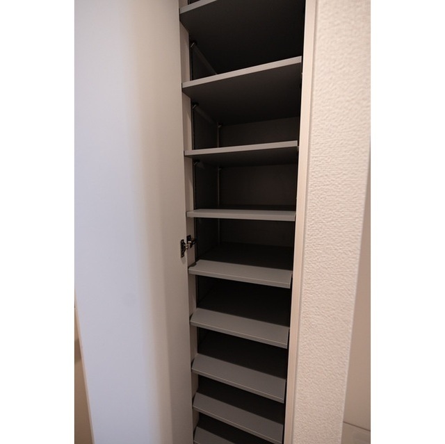 収納　シューズボックス