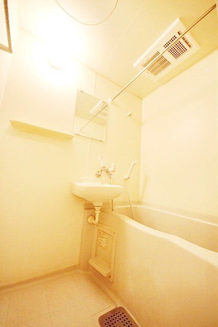 バス・シャワールーム　同物件他号室参照