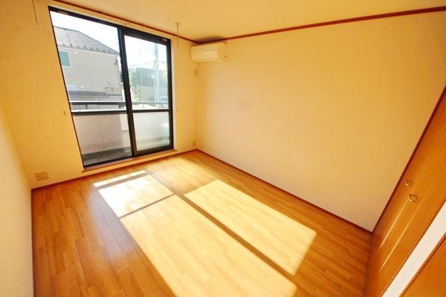 居室・リビング　同物件他号室参照