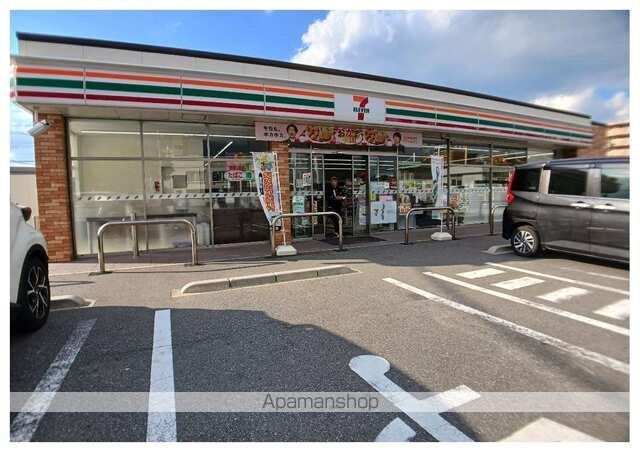コンビニ　セブンイレブン古賀市天神店（コンビニ）まで370m
