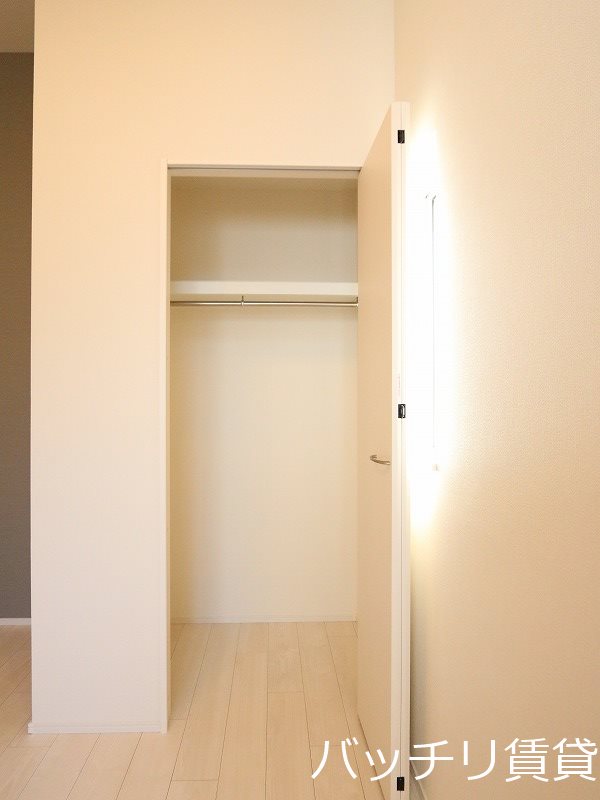 収納　同型タイプの為、現状を優先致します。