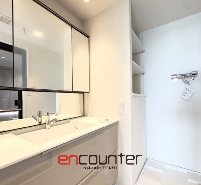 洗面設備　※同マンション別室参考写真