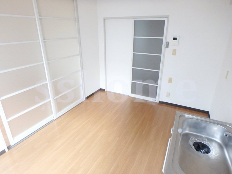 居室・リビング　きれいなお部屋です☆