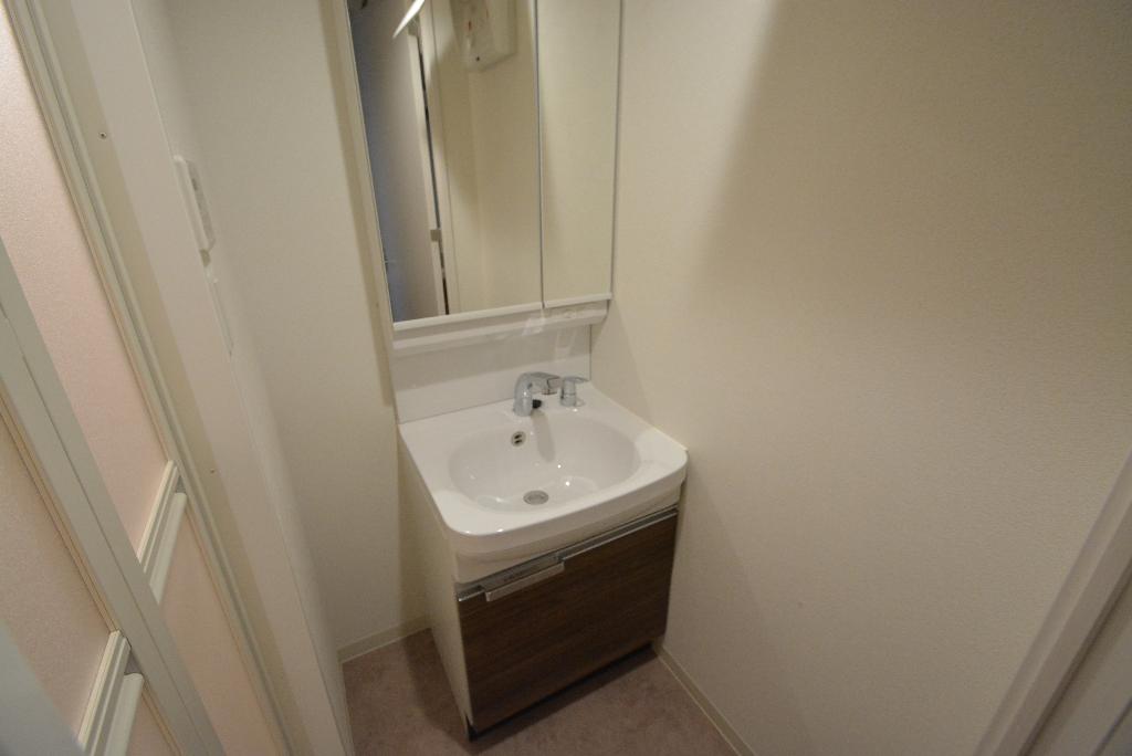 洗面設備　洗髪洗面化粧台