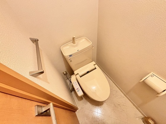 トイレ　シャワー付きトイレ