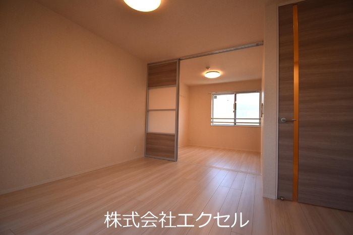 居室・リビング　フローリングのお部屋です。