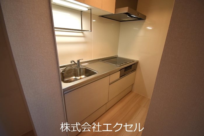 キッチン　ＩＨヒーターのキッチンです。