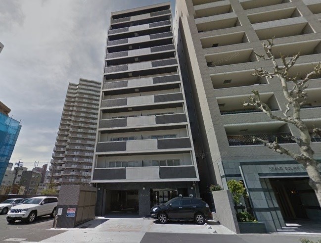 建物外観　外観　オートロック　防犯カメラ　宅配ＢＯＸ　1フロア2部屋