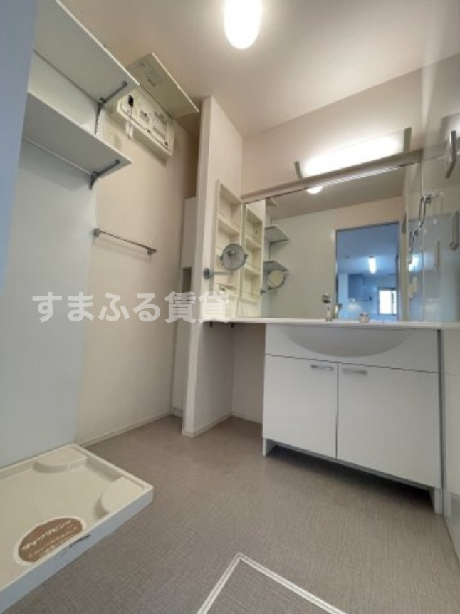 洗面設備　同仕様　反転タイプ