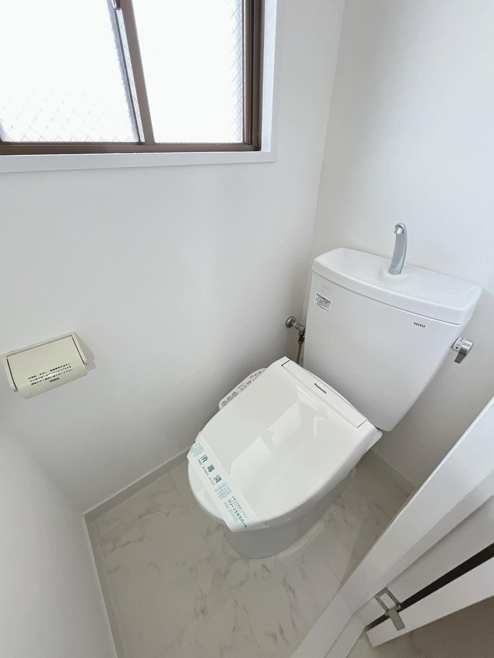 トイレ　ウォシュレット完備