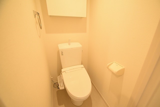 トイレ　別部屋参考写真