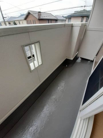 バルコニー　開放的で明るい空間を演出してくれるバルコニーです