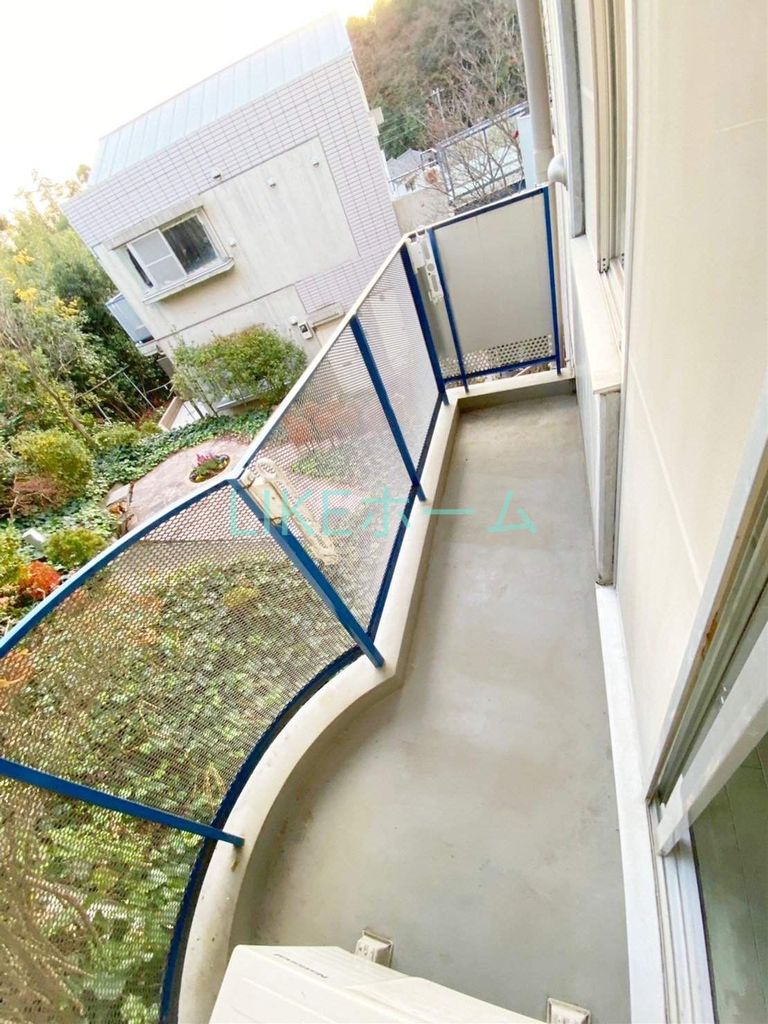 バルコニー　バルコニー