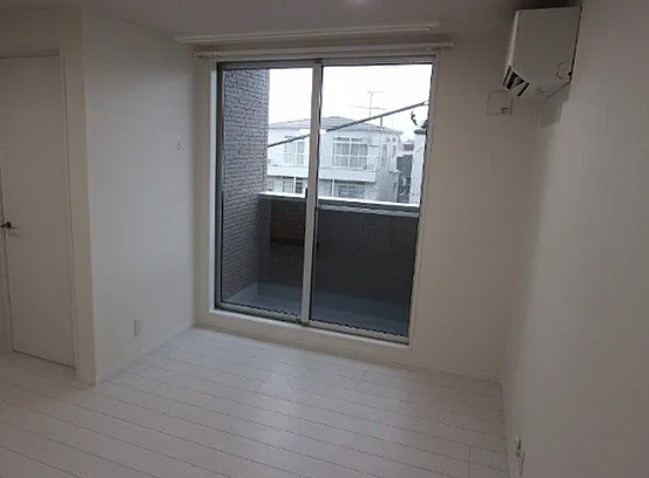 居室・リビング　※別部屋参考写真