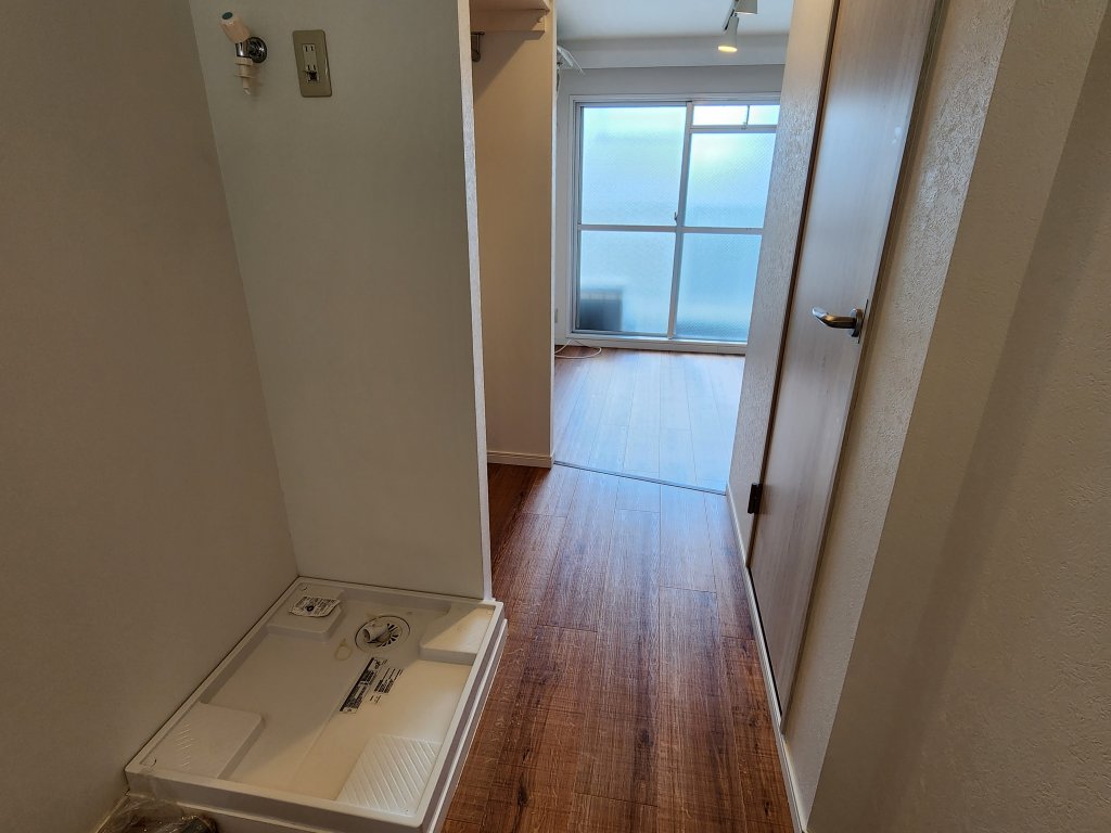 その他設備　洗濯機置場は室内に移設済み