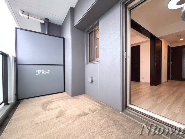 バルコニー　陽当たり良好なバルコニーです