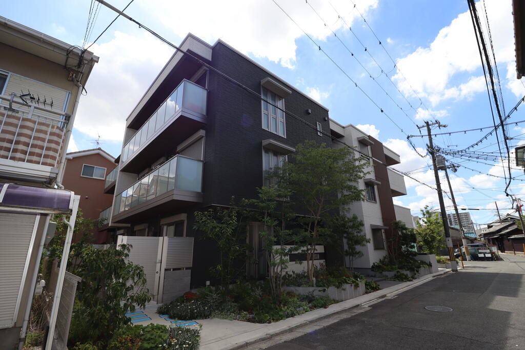 建物外観　外観を撮影