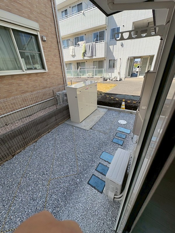 バルコニー　現況優先