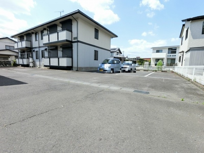 駐車場　駐車場