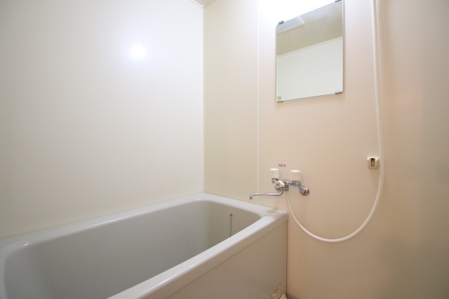 バス・シャワールーム　※違う階のお部屋の参考写真です。