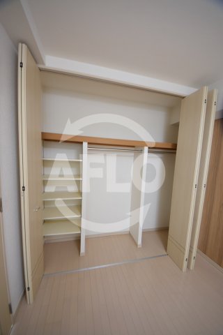 収納　フィオレ上本町　クローゼット