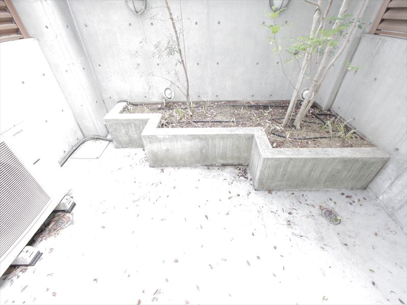 バルコニー　バルコニー