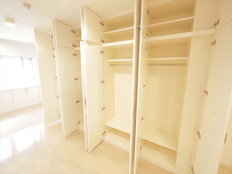 収納　クローゼット