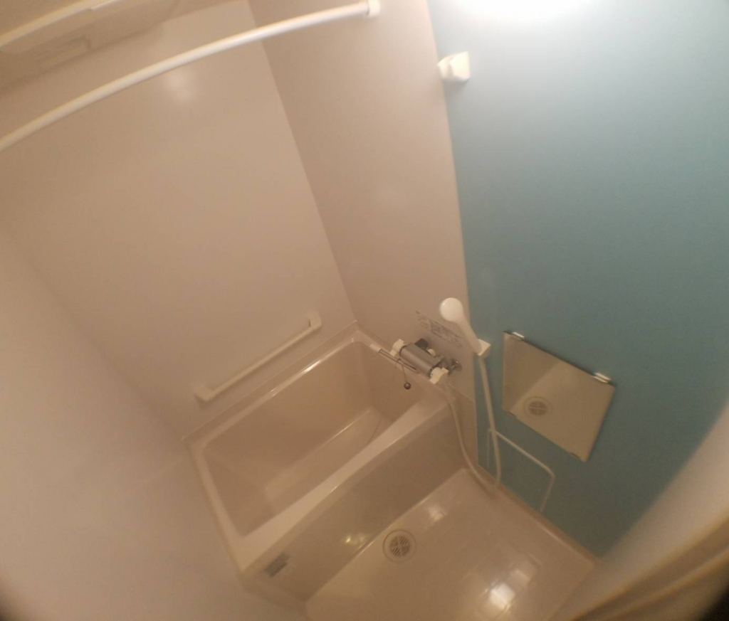 バス・シャワールーム　１日の疲れをリフレッシュ！