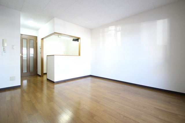 居室・リビング　※別室の参考写真の為、現況優先です。