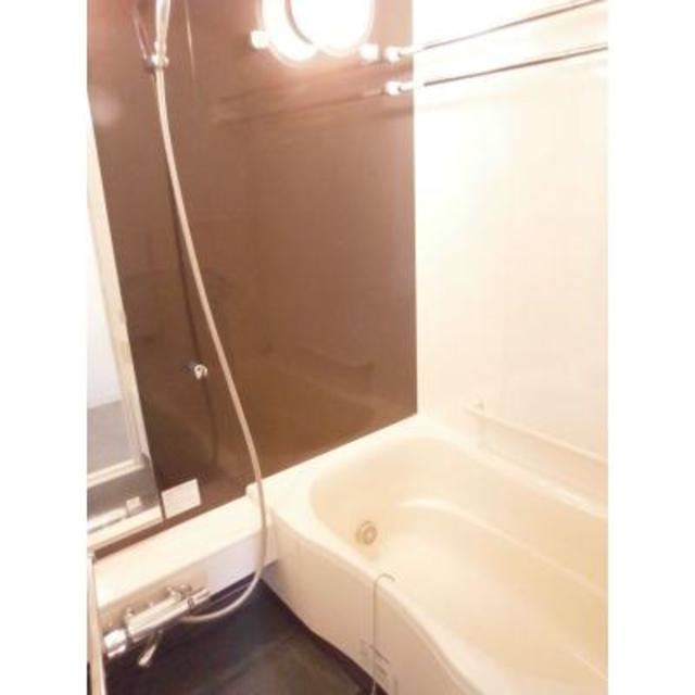 バス・シャワールーム　※写真は同タイプ住戸です。