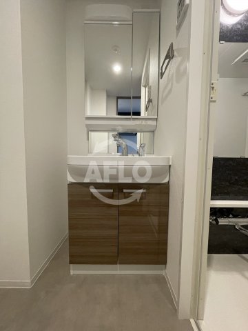 洗面設備　エル・セレーノ天満橋　洗面所