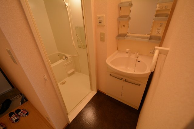 洗面設備　洗髪洗面化粧台付き♪