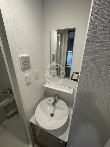 洗面設備　エスリードレジデンス大阪福島イースト　独立洗面台