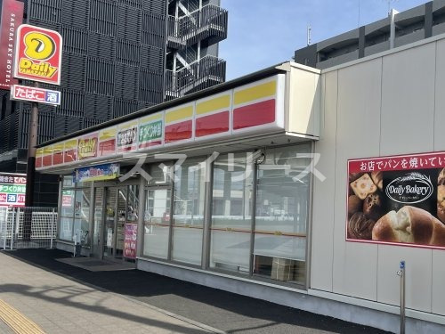 コンビニ　デイリーヤマザキ柏たなか駅前店（コンビニ）まで187m