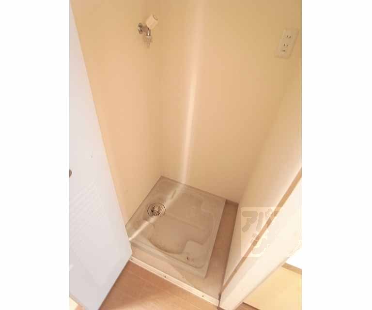 その他設備　室内の洗濯機設置スペースです。