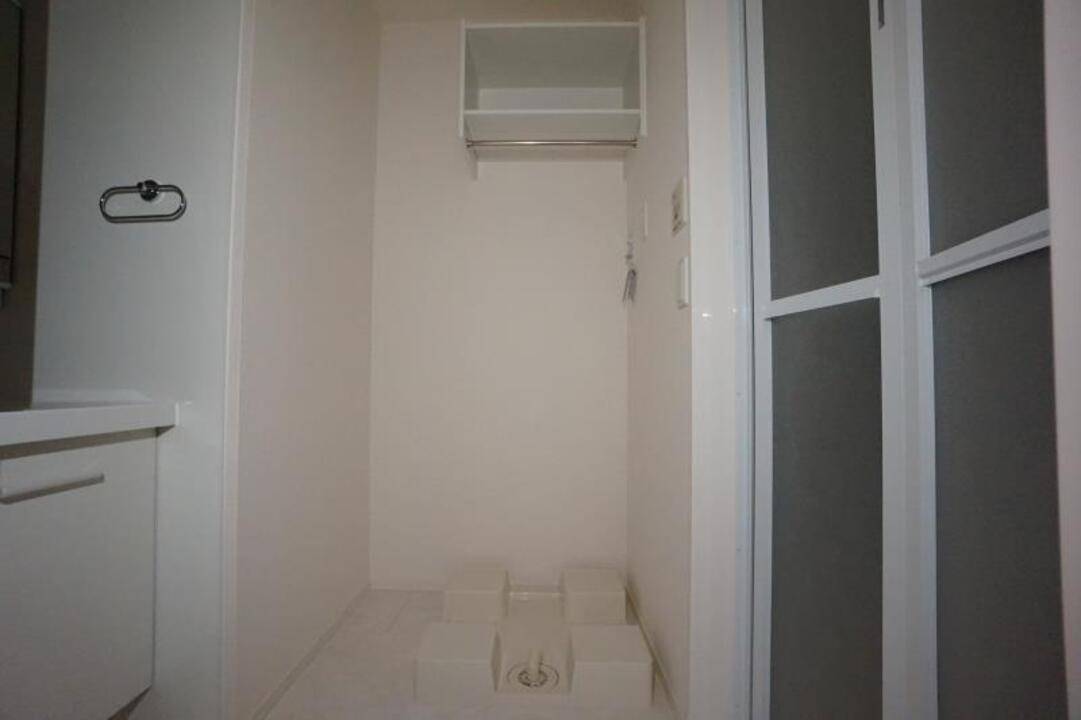 洗面設備　洗濯機置場