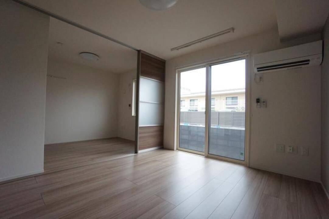 居室・リビング　リビング