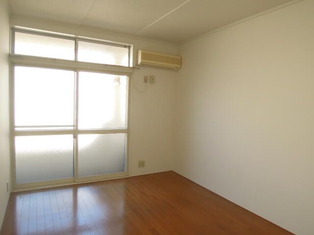 居室・リビング　※別号室参考写真※