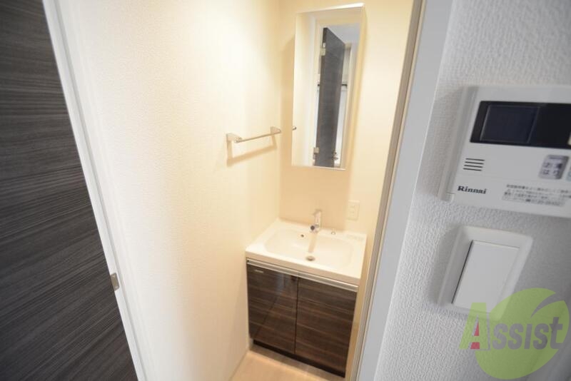 洗面設備　独立洗面台です