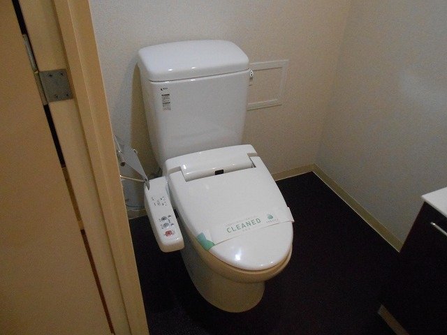トイレ　コンパクトで使いやすいトイレです