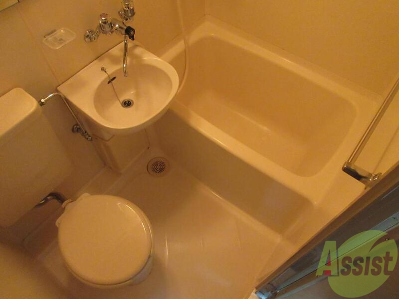 バス・シャワールーム　身も心もリフレッシュできる爽やかな浴室