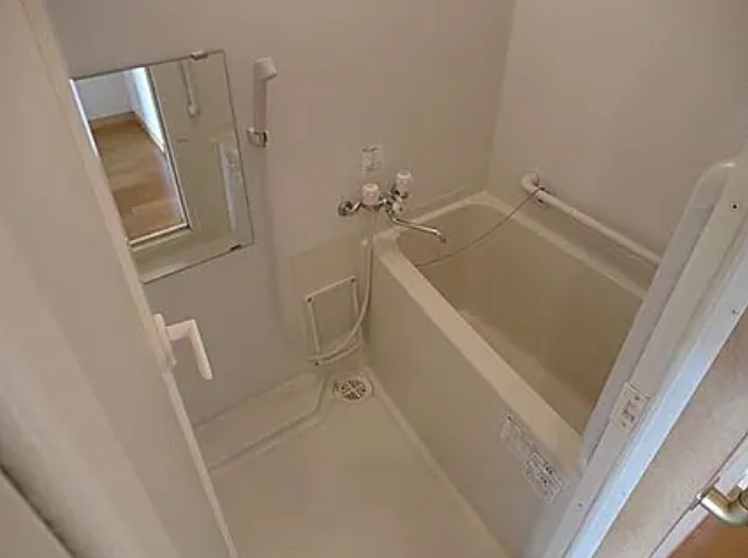 バス・シャワールーム　風呂